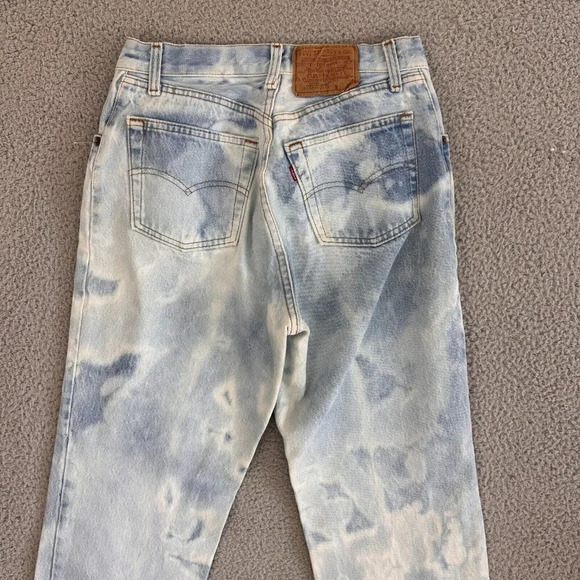 Vintage Levis 501 Jeans Womens 28 x 31 Acid Wash 80s Button Fly High Waist - Picture 16 of 16